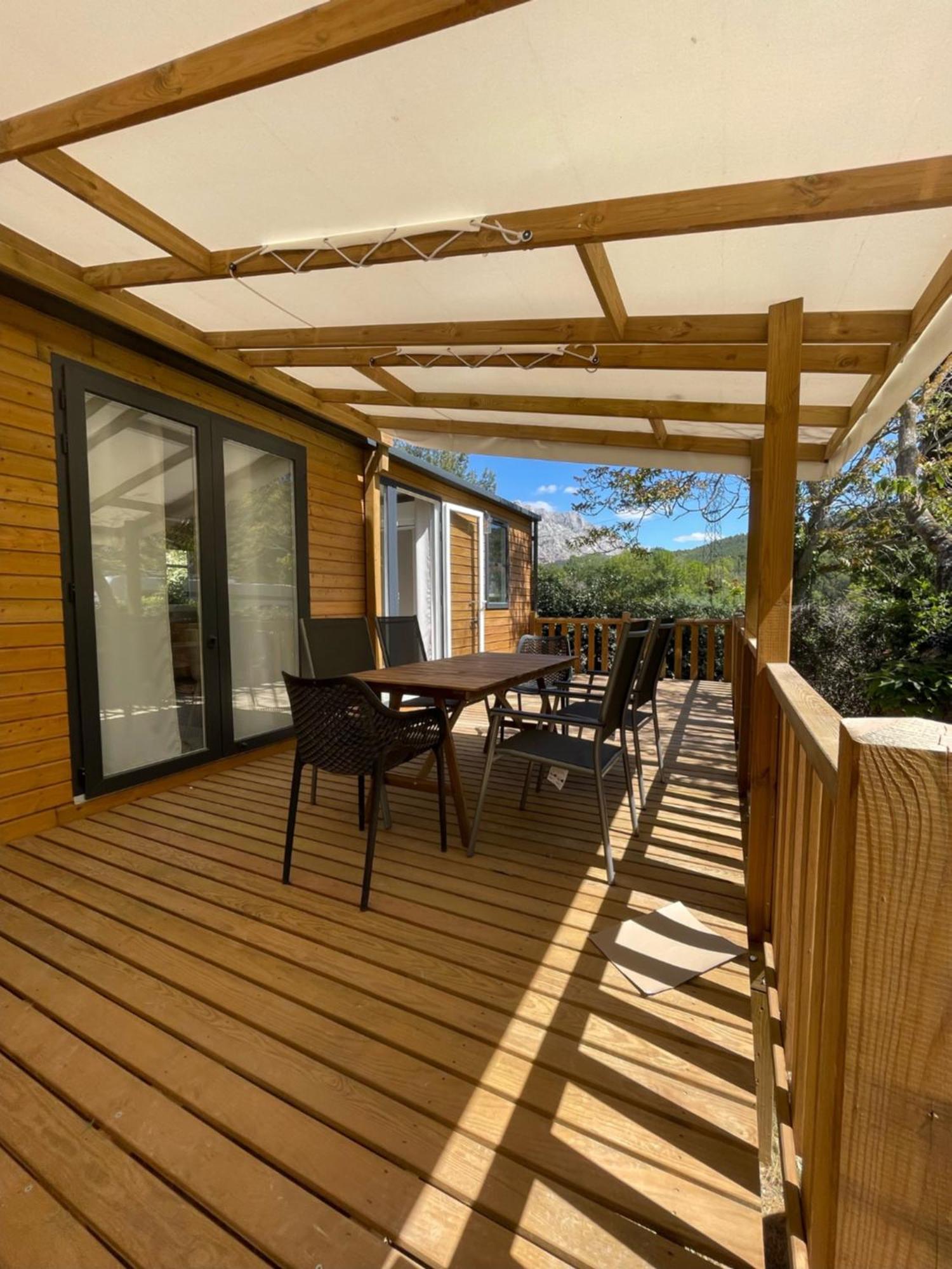 Camping Sainte Victoire Beaurecueil Eksteriør bilde